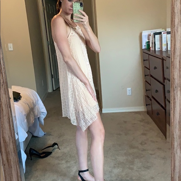 Pink Women’s gypsy lace dress - Picture 3 of 5